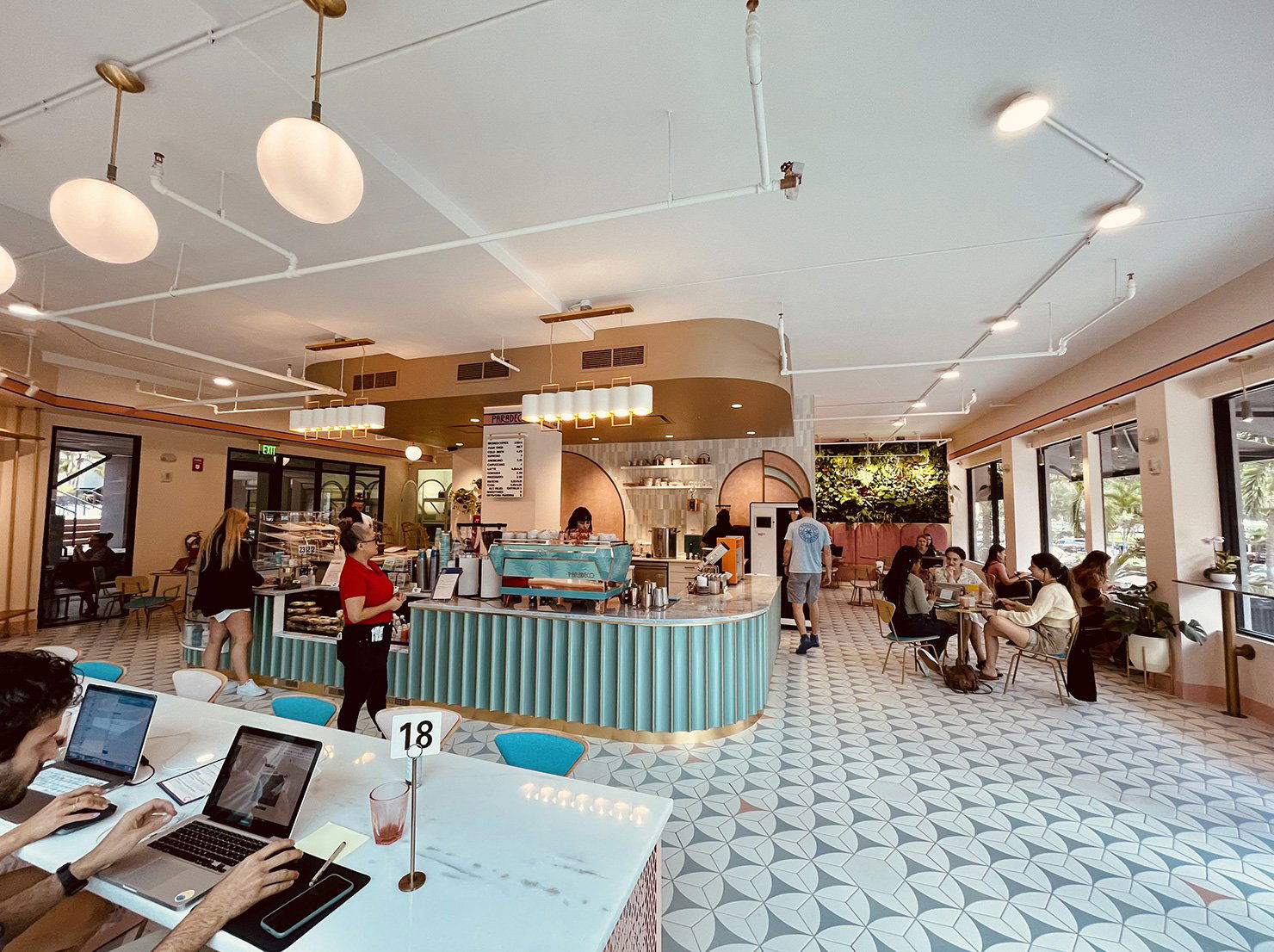 Paradeco Coffee Roasters, Bar in St Petersburg
