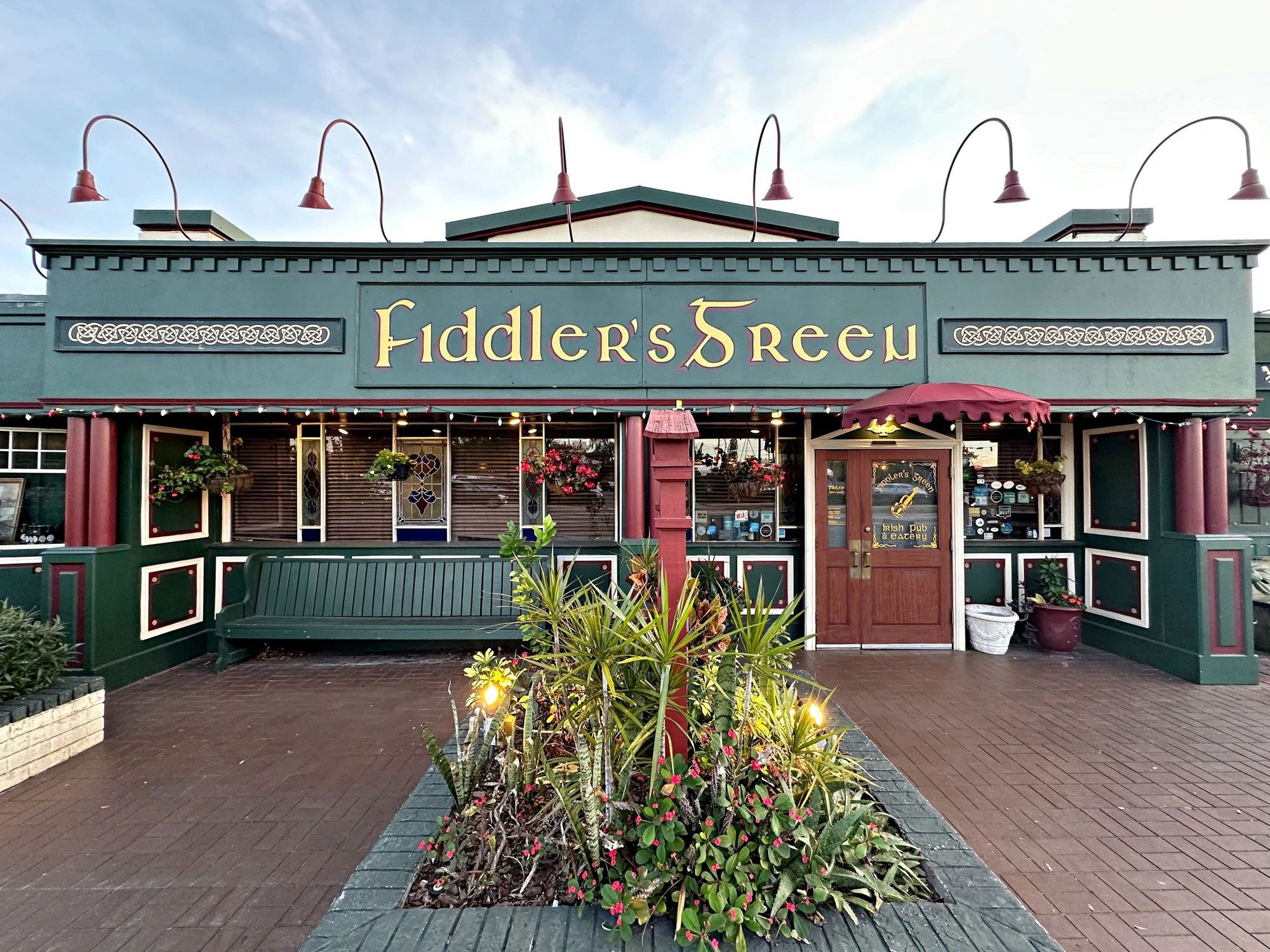Fiddlers Green Irish Pub & Eatery, Bar in Winter Park