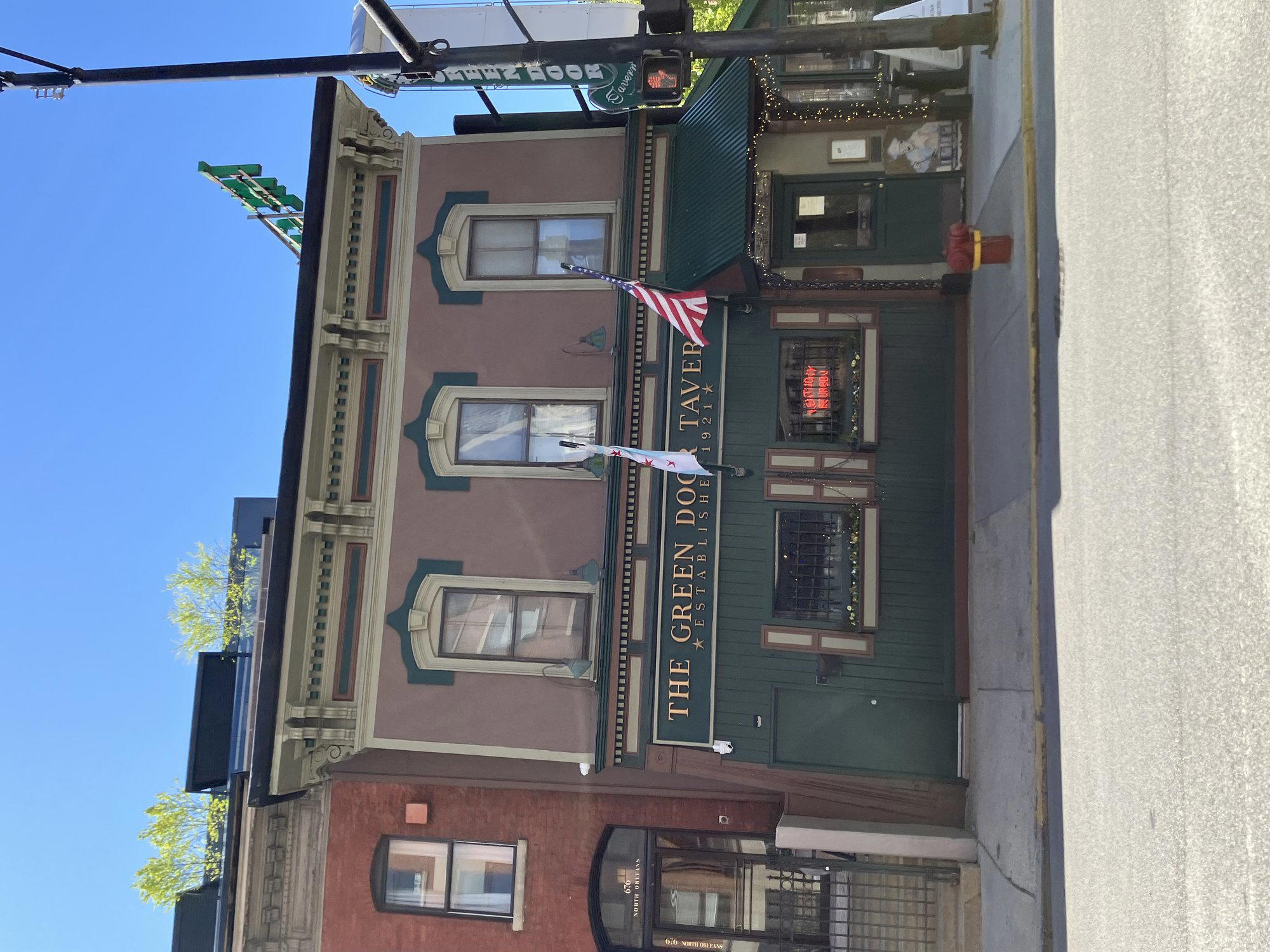 The Green Door Tavern bar in Chicago, United States