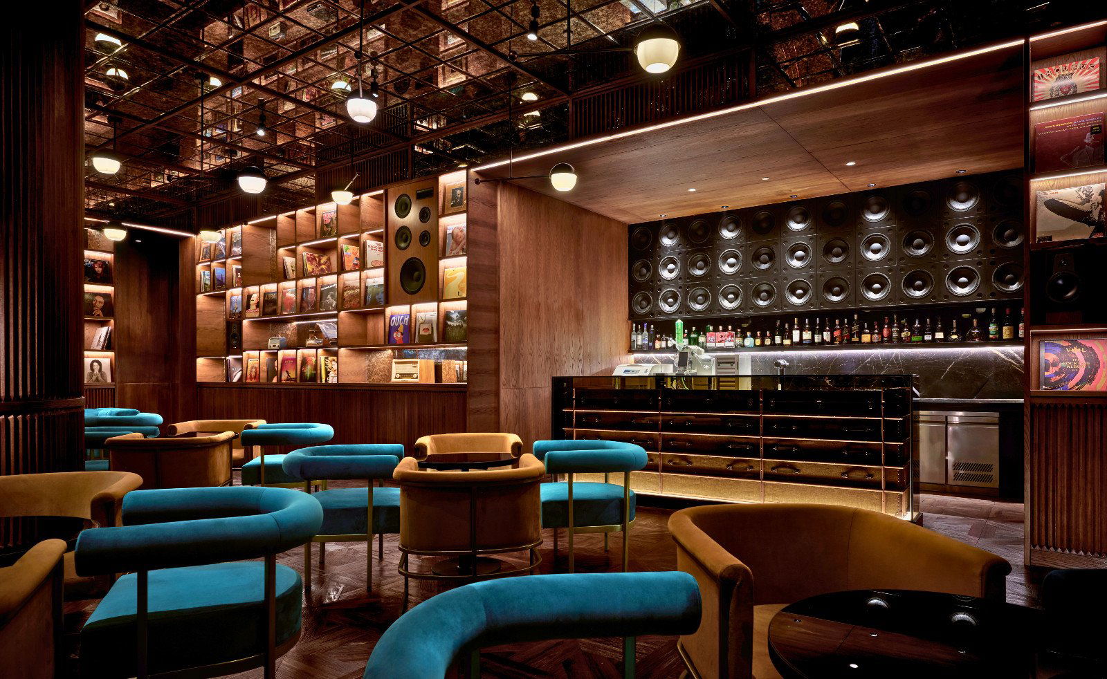 Vinyl Bandung, Bar in Bandung