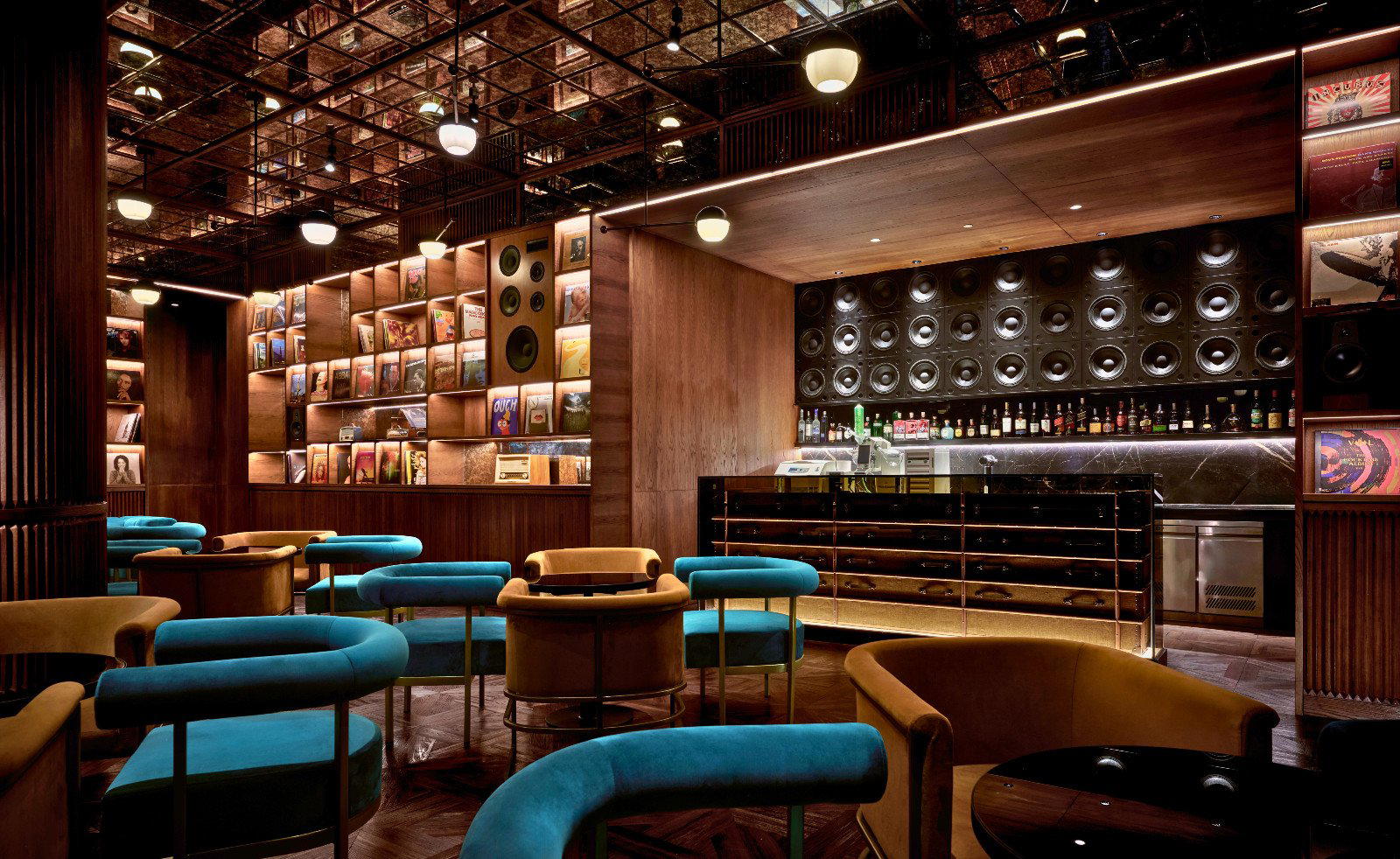 Vinyl Bandung bar in Bandung