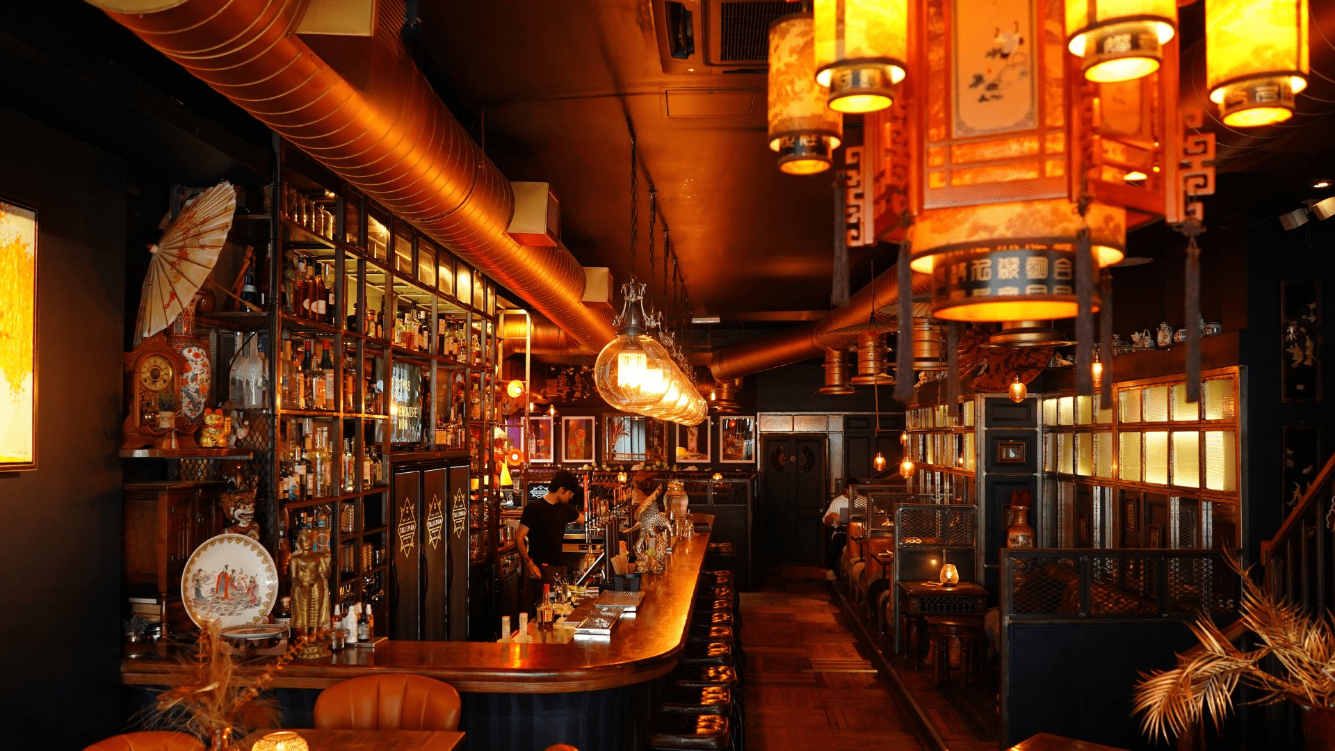 The Last Talisman, Bar in London