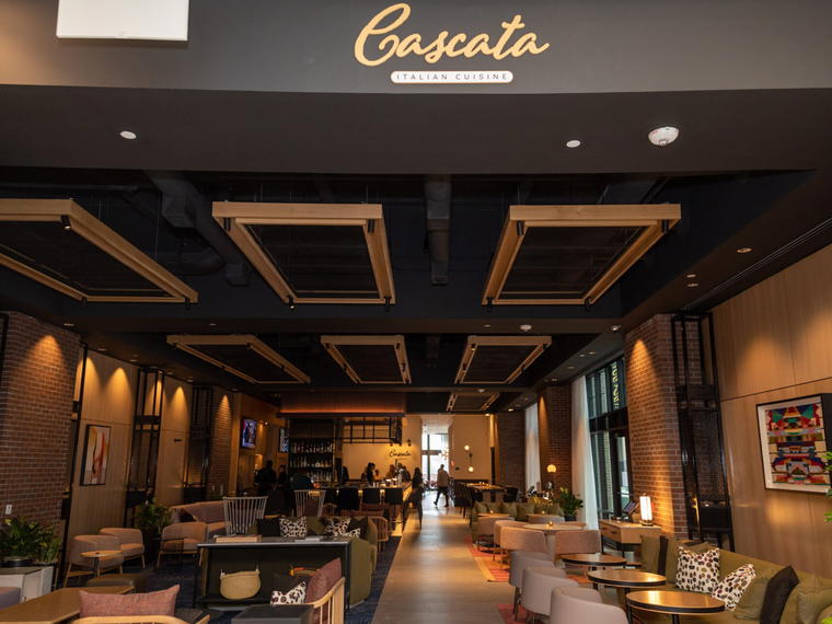 Cascata Italian Cuisine, Sioux Falls, United States