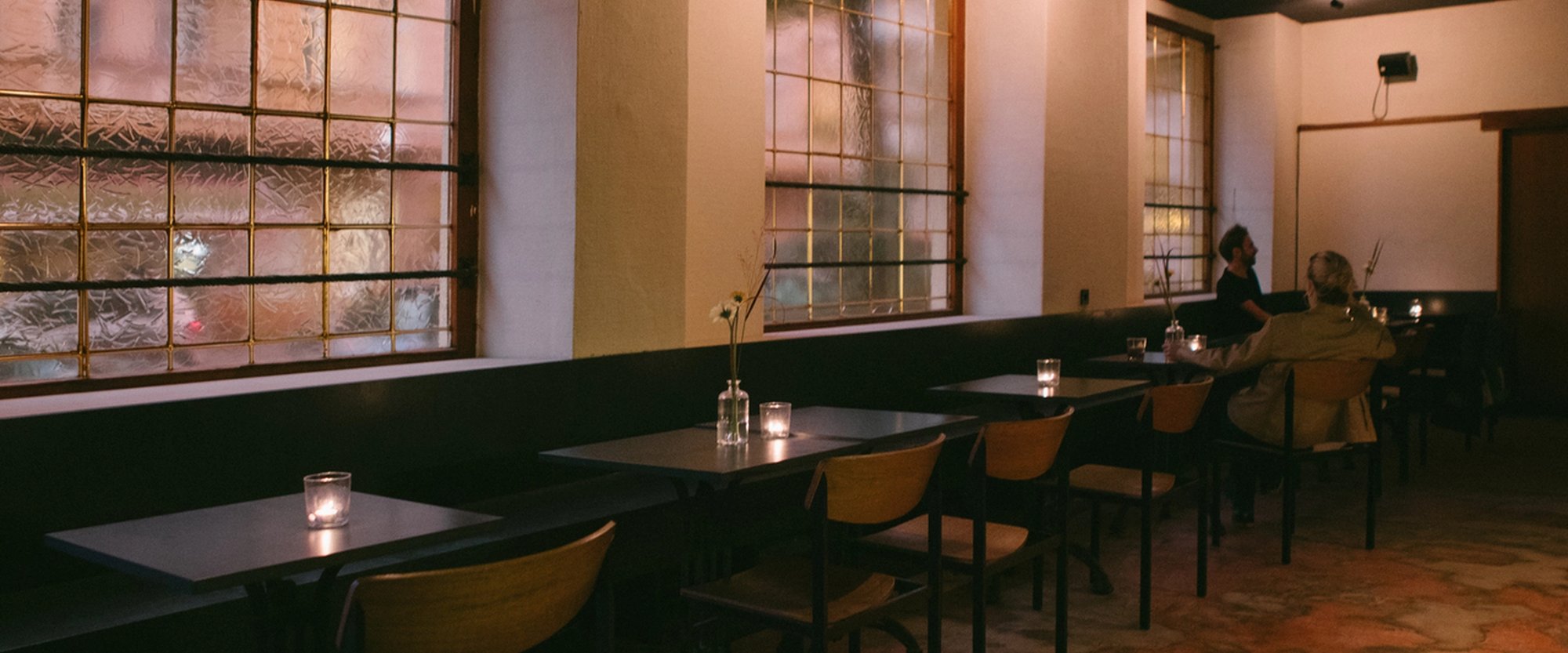 Mondhuegel Bar, Bar in Berlin