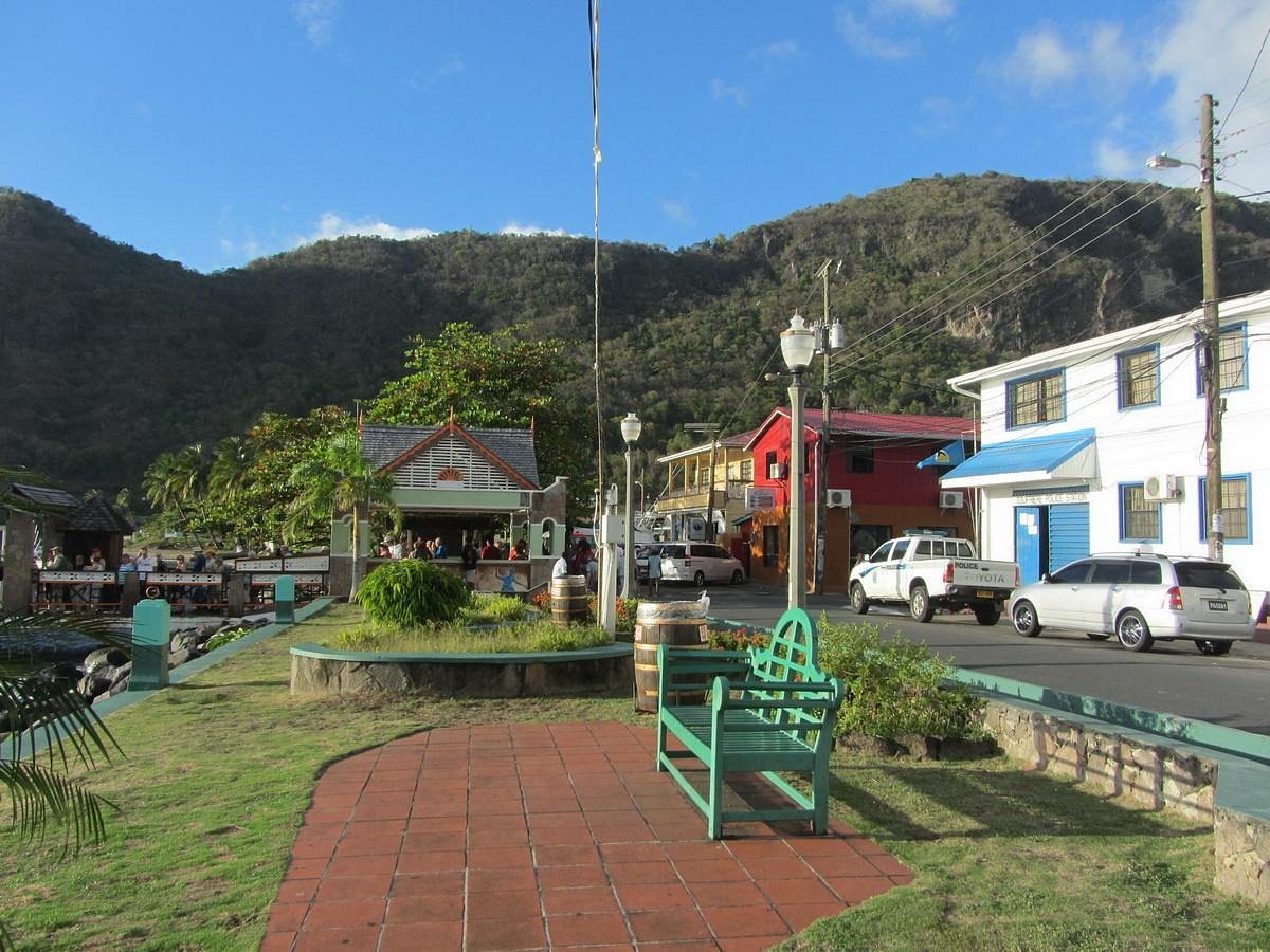 South Pier Bar