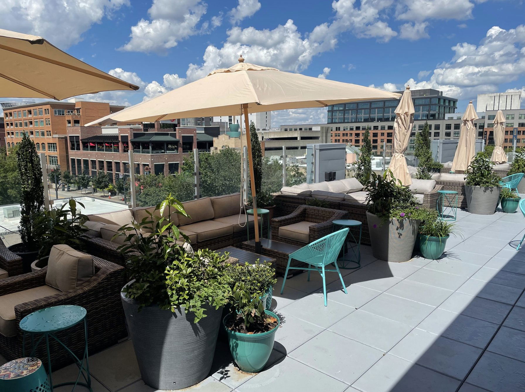 Highgarden, Bar in Raleigh