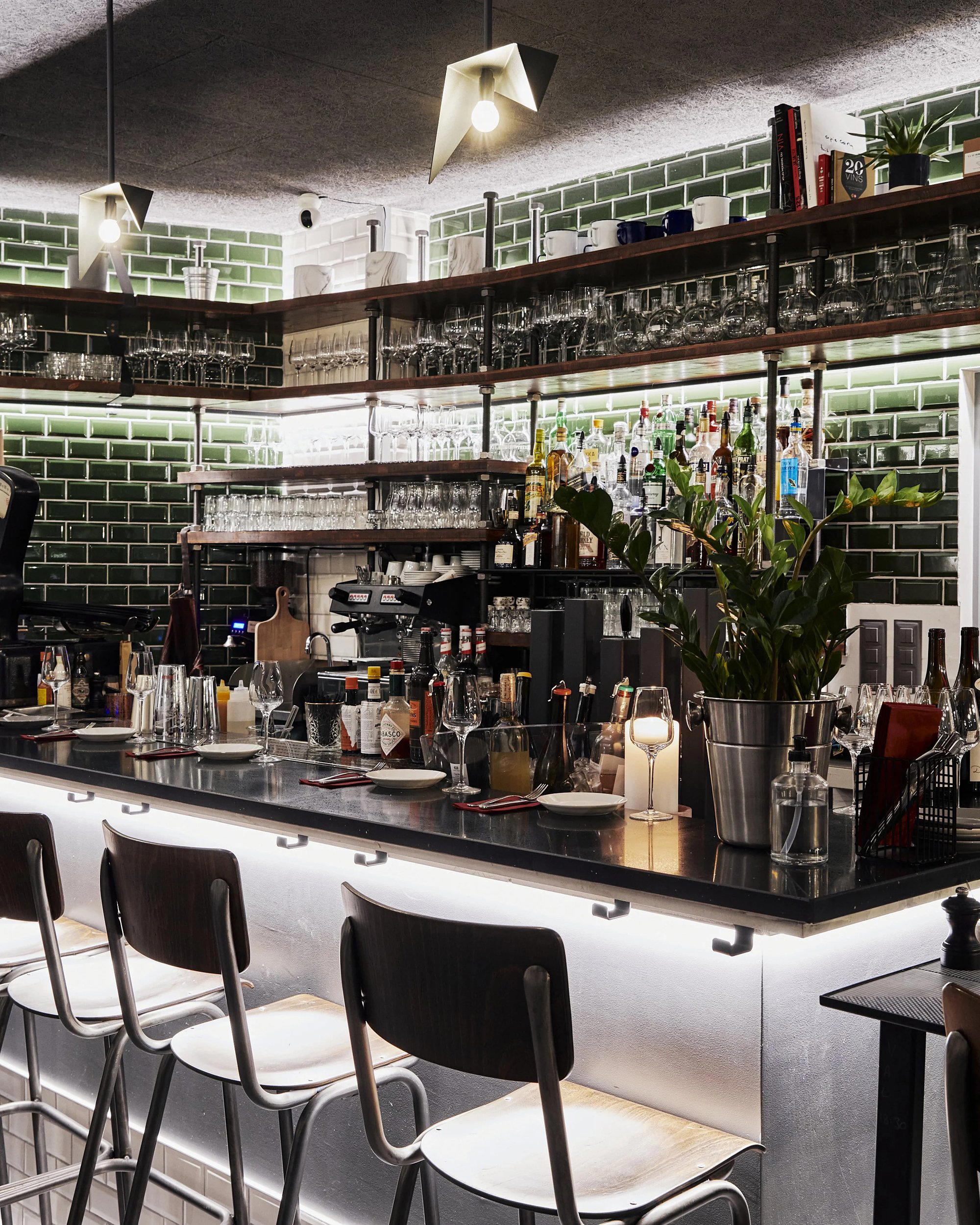 Sauvage bar in Genf
