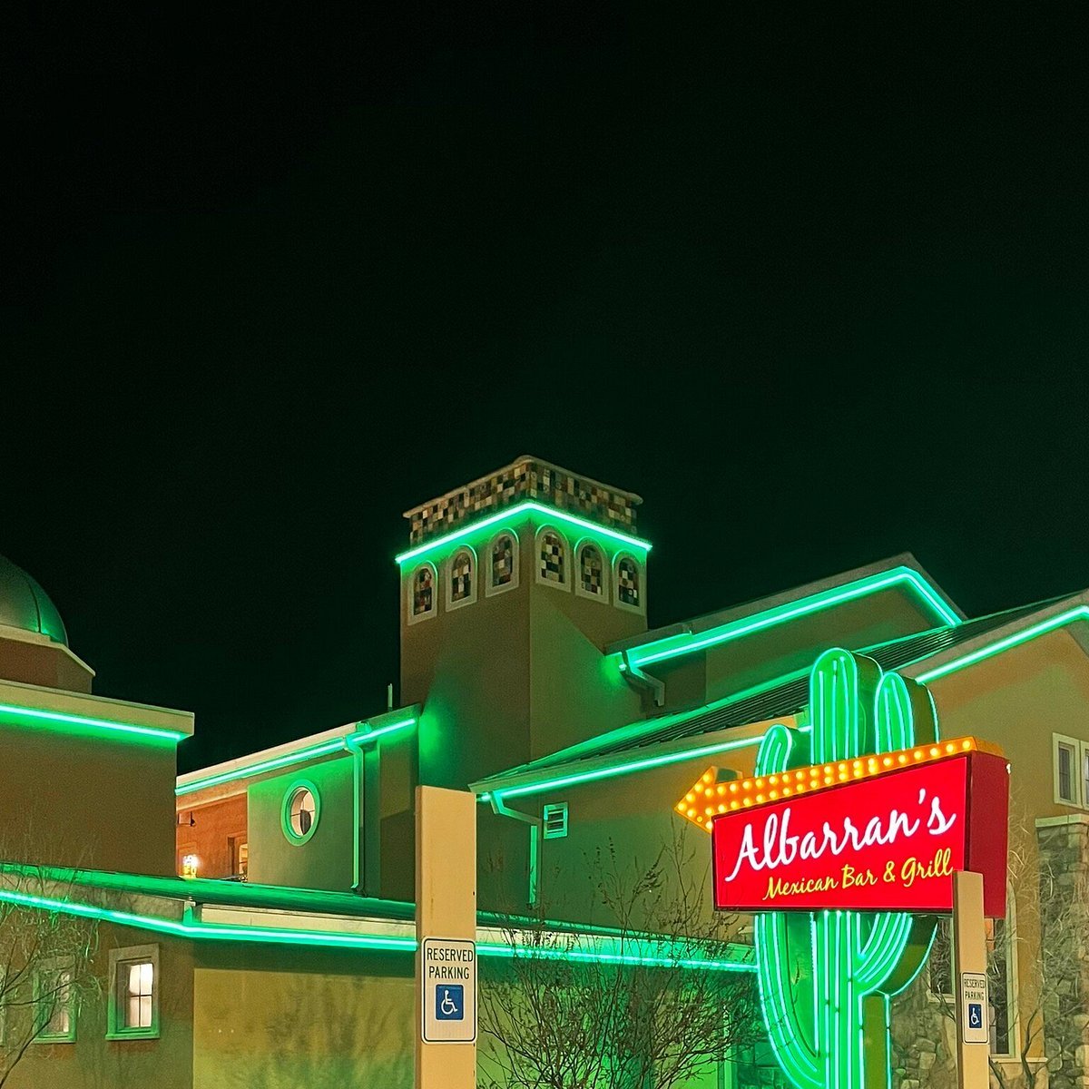 Albarran's Mexican Bar & Grill bar in Lubbock, United States