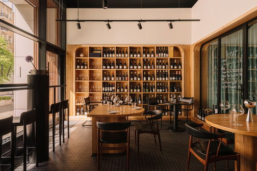 Lalou Wine Bar
