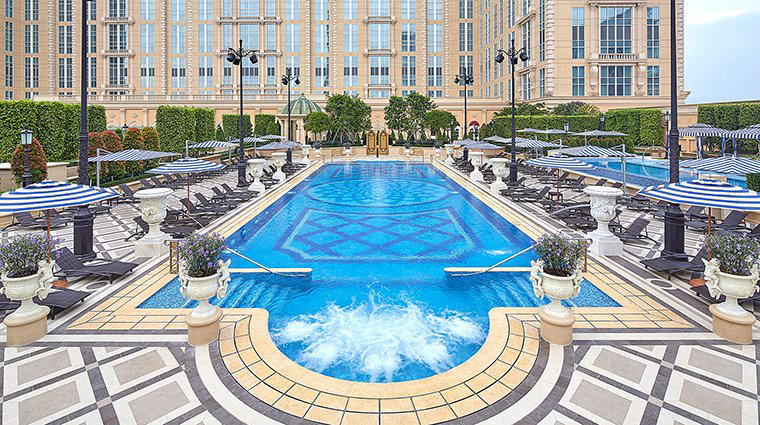 Parisian Pool Bar bar in Macau