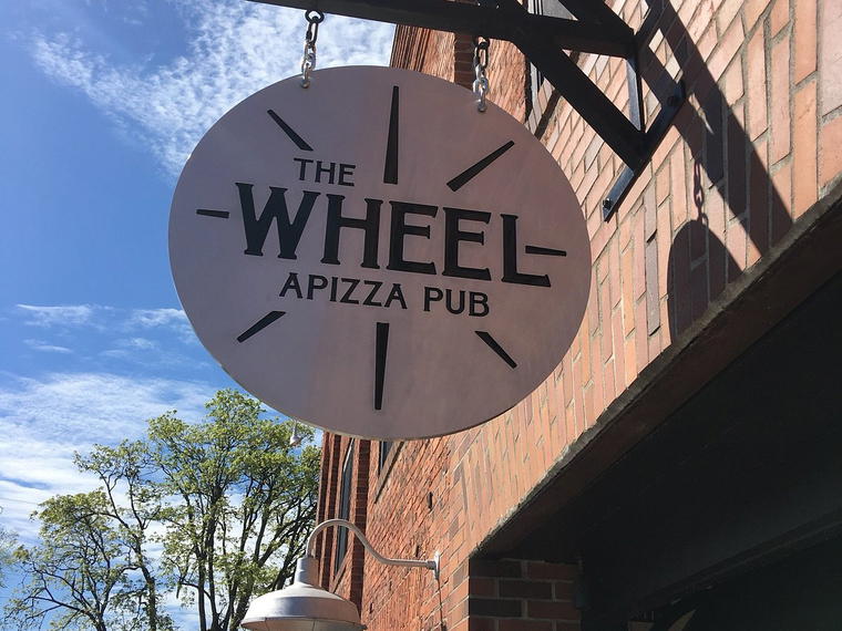 The Wheel Apizza Pub, Eugene, United States
