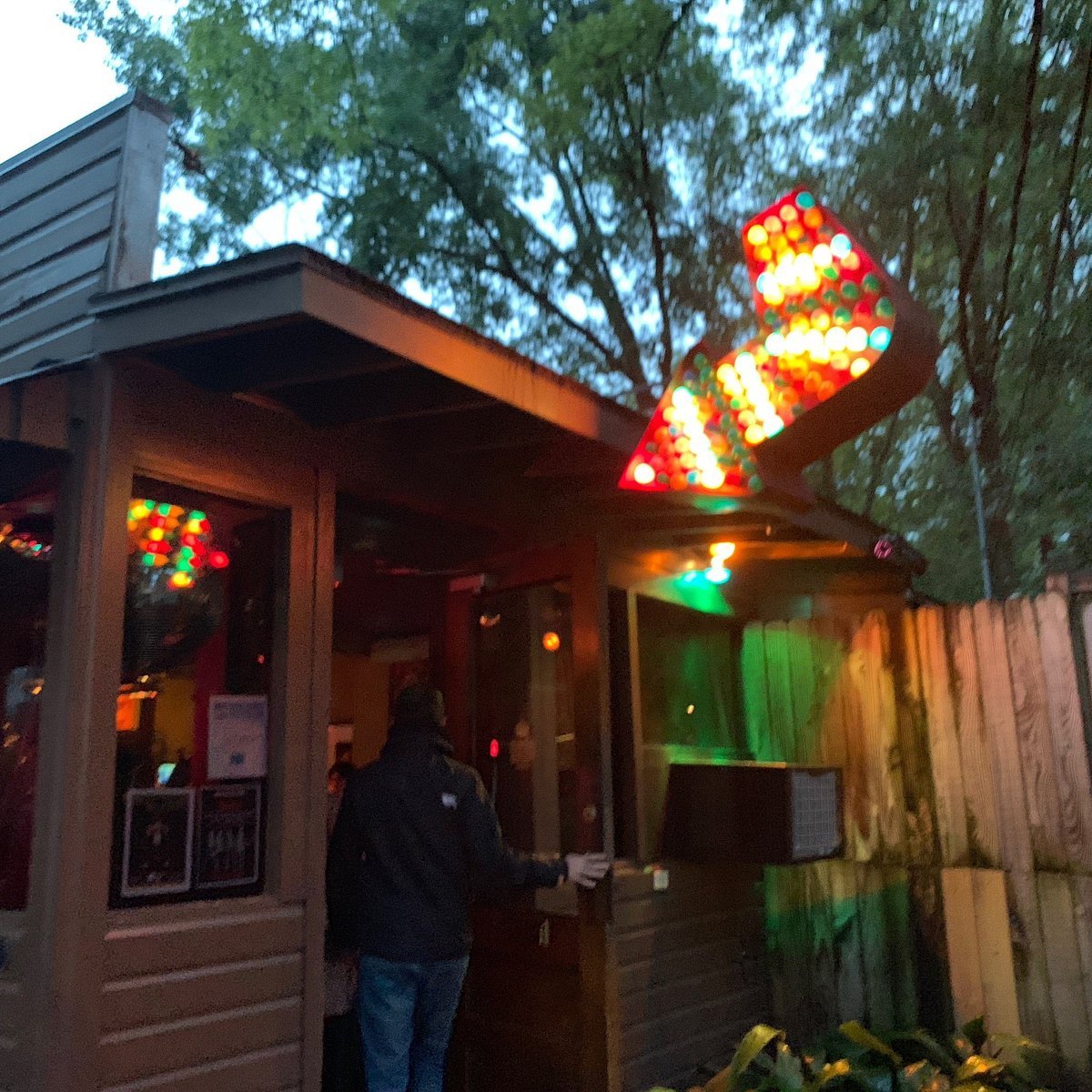 El Rey Burrito Lounge