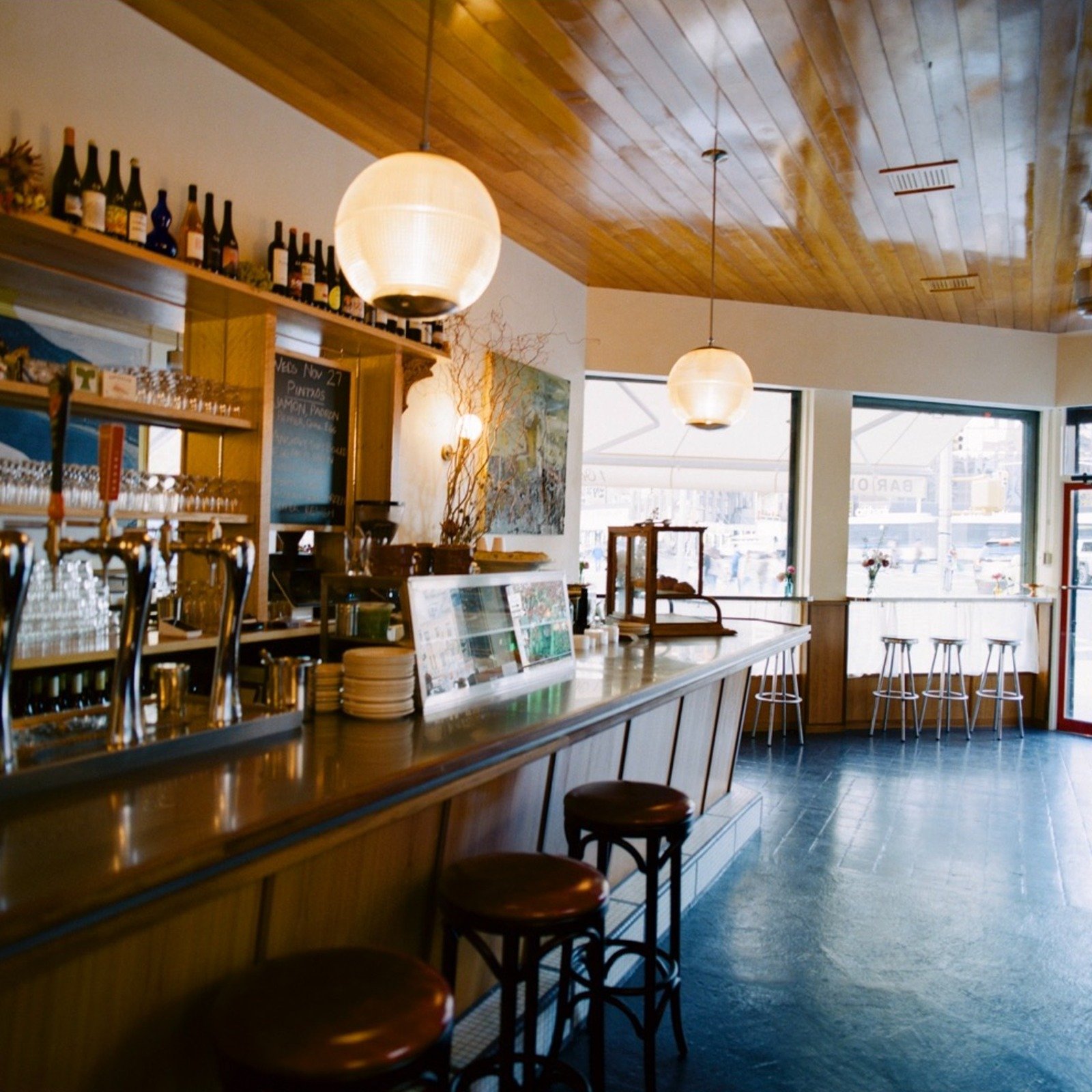 Bar Oliver, Bar in New York City