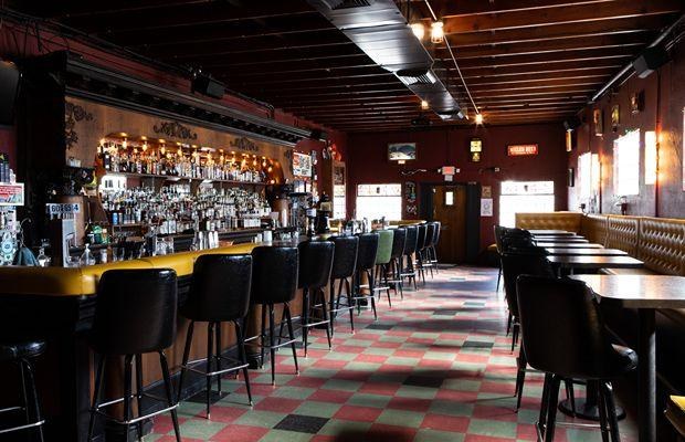 Nickel City bar in Austin