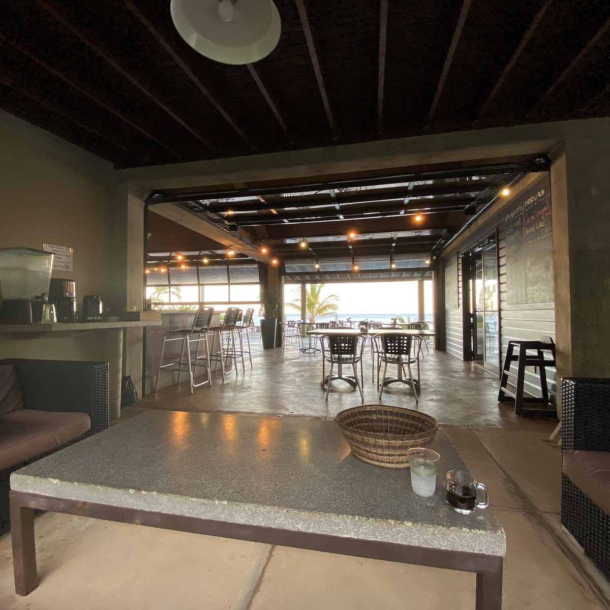 Pagua Bay Bar & Grill, Marigot, Dominica