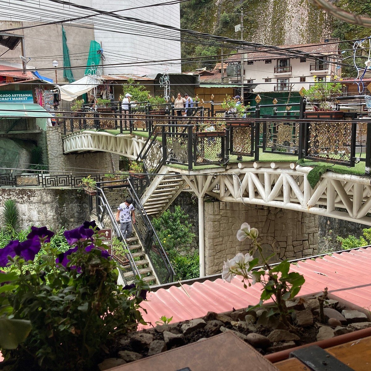 La Boulangerie de Paris - Machupicchu bar in Urubamba, Peru