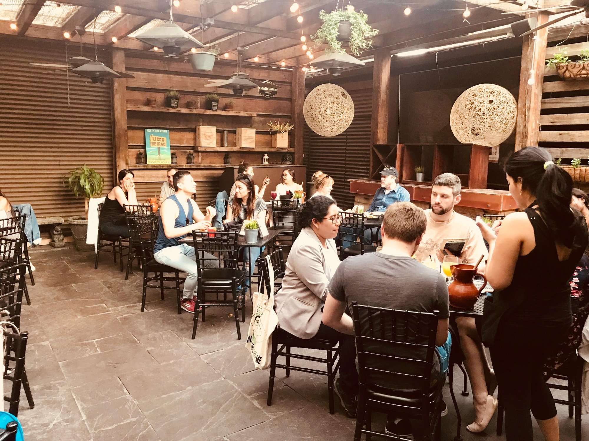 Mompou Tapas Bar & Restaurant bar in Newark, United States