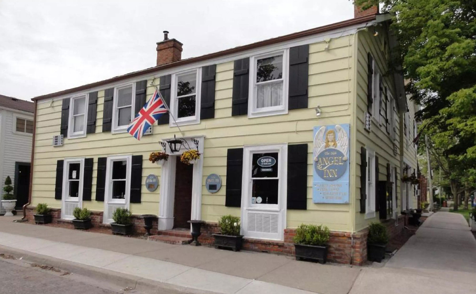 Olde Angel Inn, Bar in Niagara-on-the-Lake