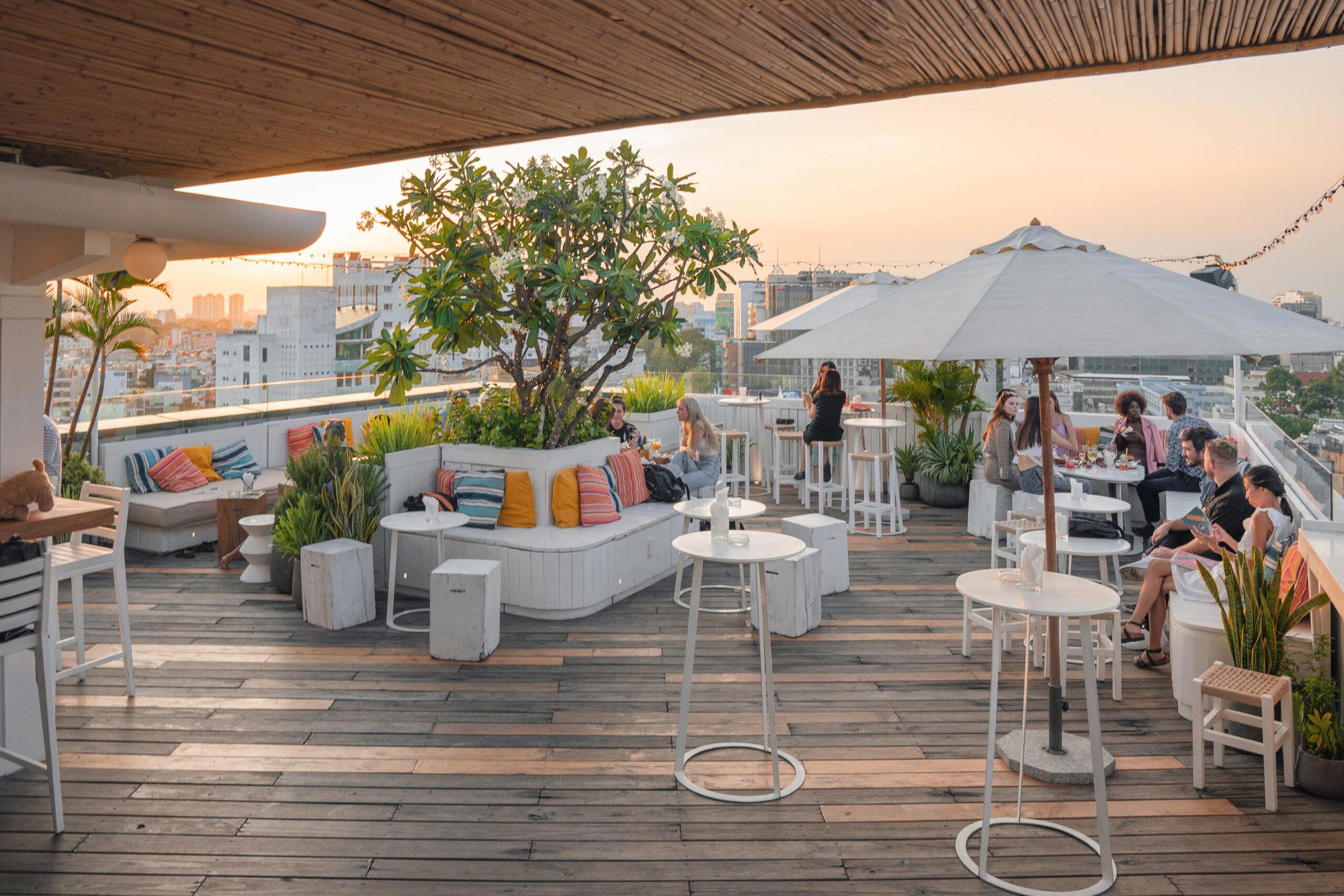 Banana Mama Rooftop Bar & Kitchen Saigon, Ho Chi Minh City, Vietnam