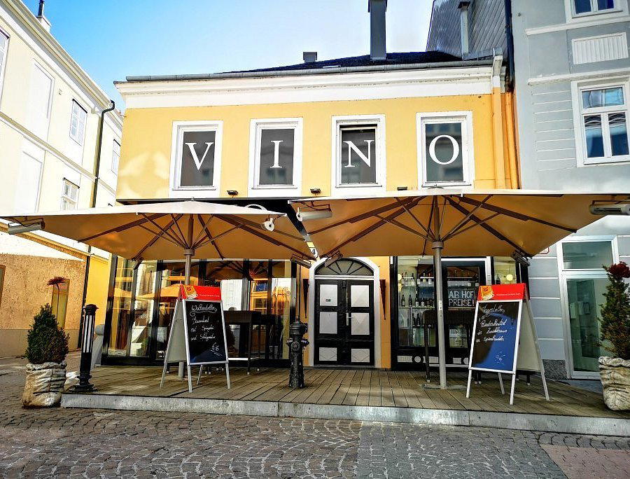 Vino bar in St Polten