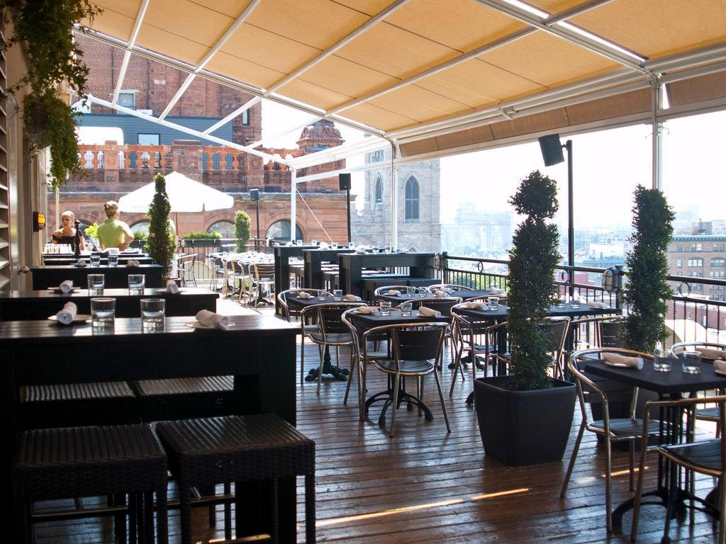 Terrasse Place d'Armes bar in Montréal, Canada