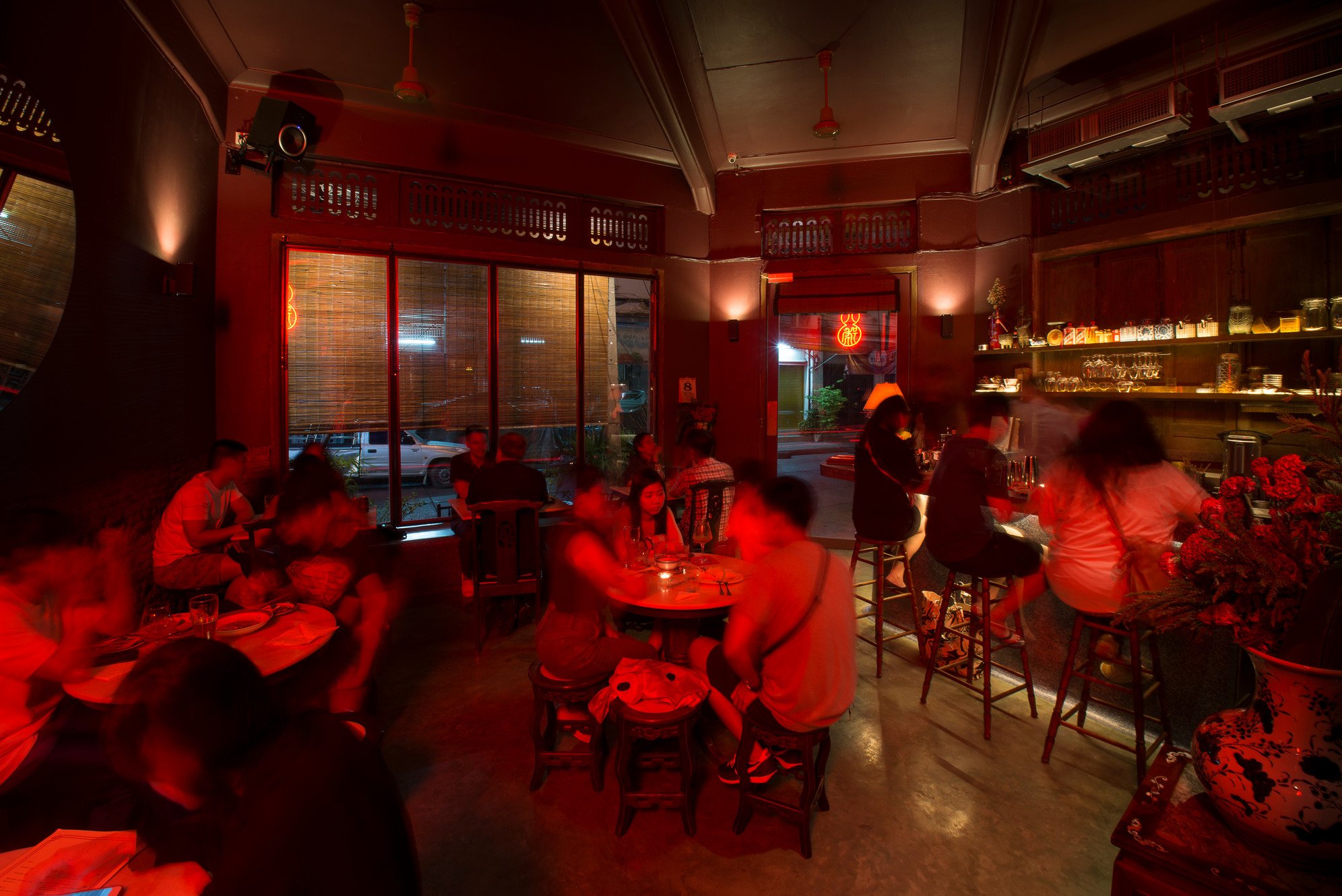 Ba hao 八號, Bar in Bangkok