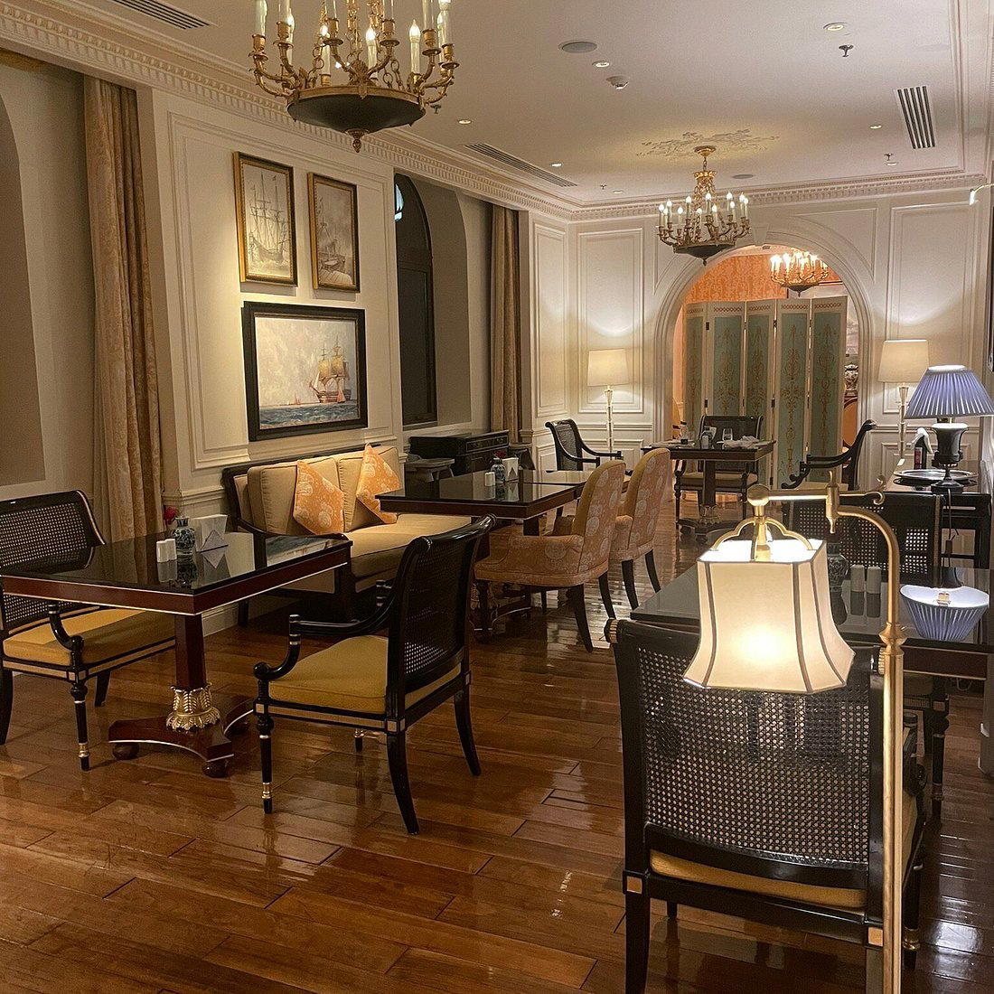 Cha Lobby Lounge