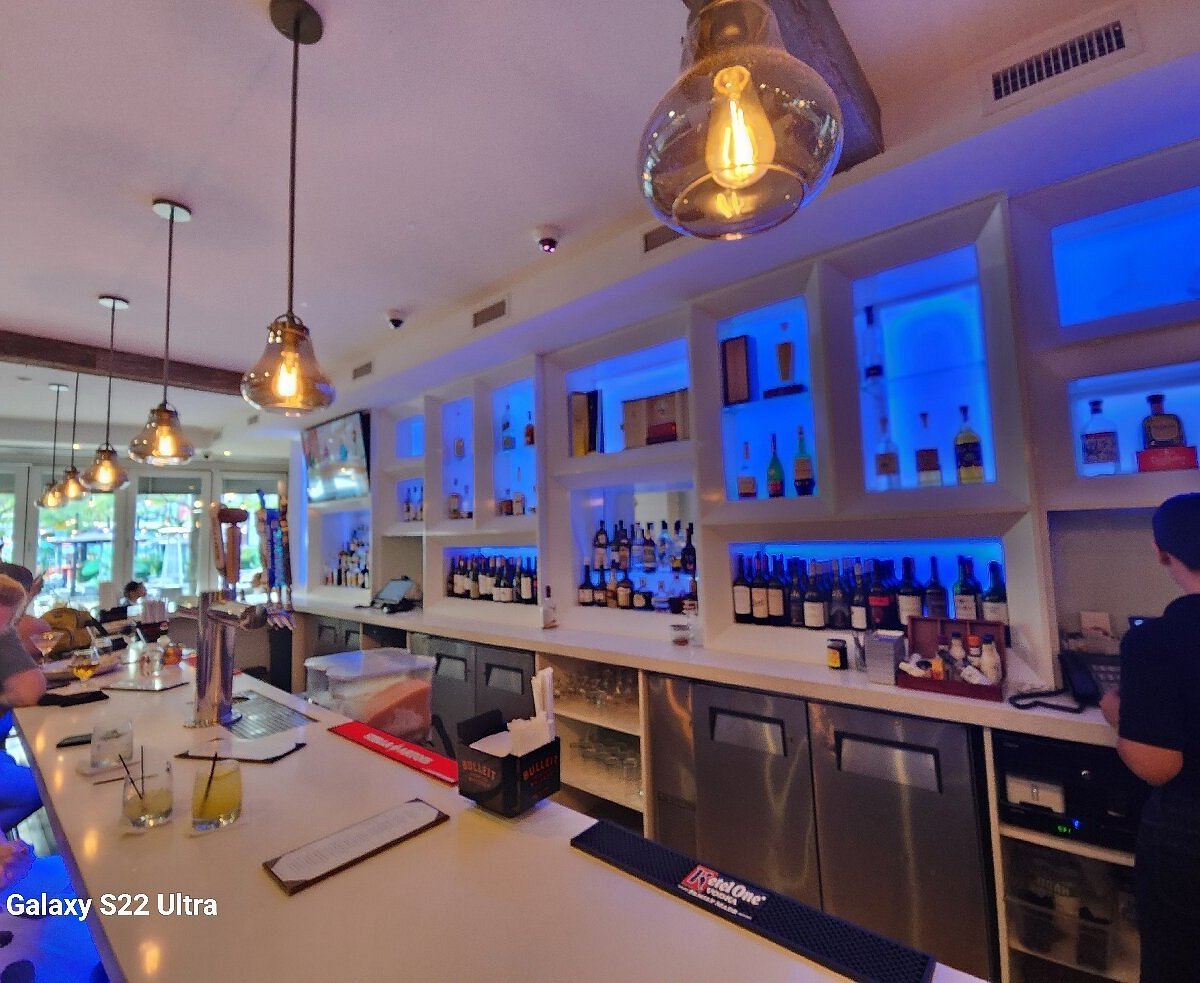 Fish Restaurant + Bar bar in Stamford, United States