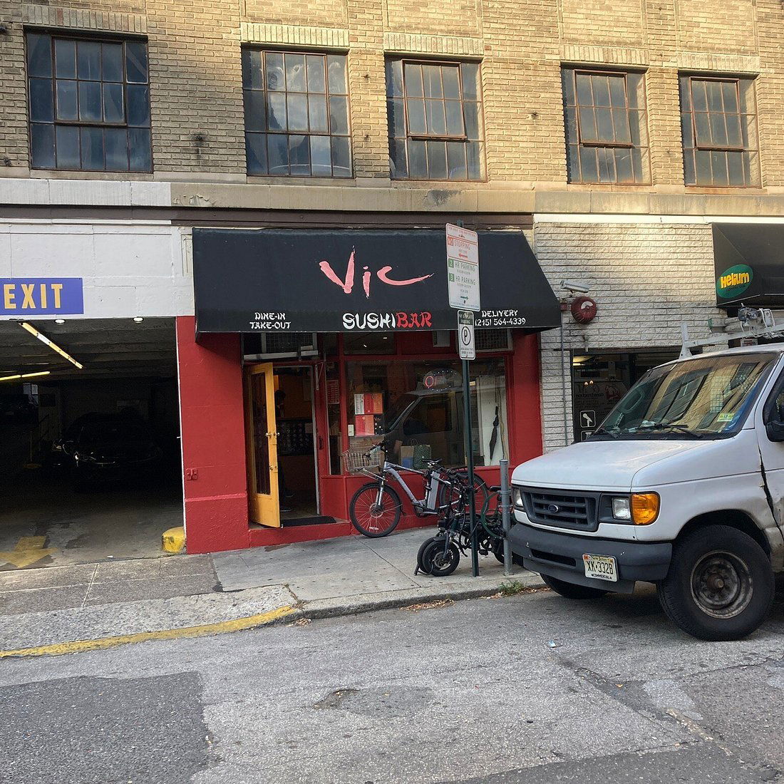 Vic Sushi Bar, Bar in Philadelphia