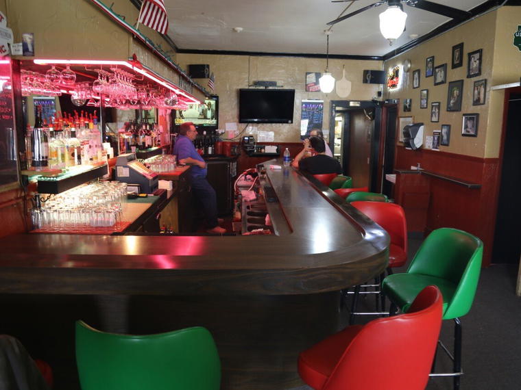 Zaffiro's Pizza The Original, Milwaukee, United States