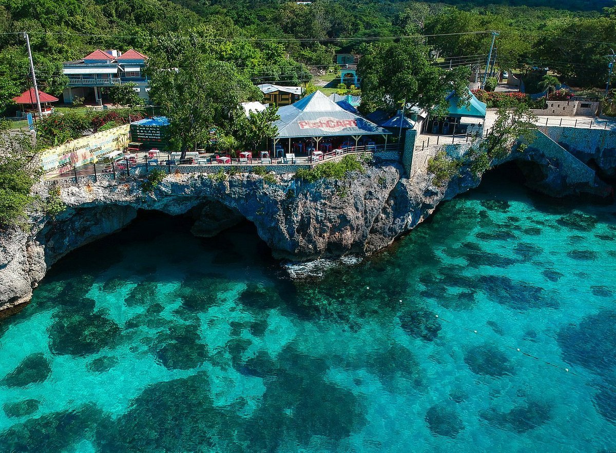 Drifter's Bar bar in Negril, Jamaica