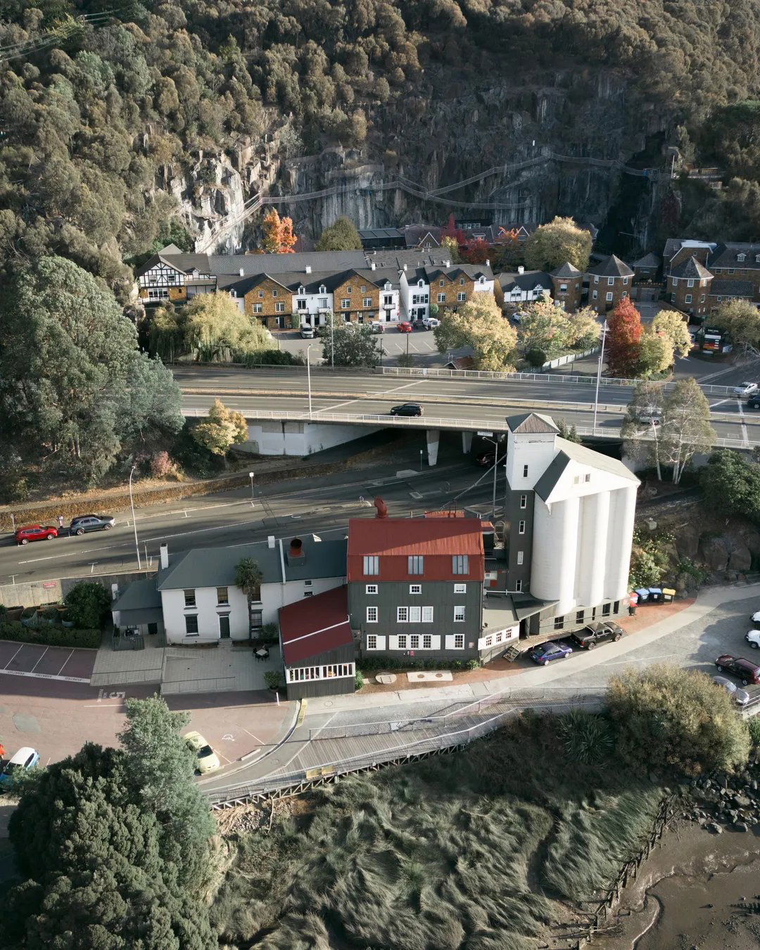 Stillwater Restaurant and Stillwater Seven Accommodation, Bar in Launceston