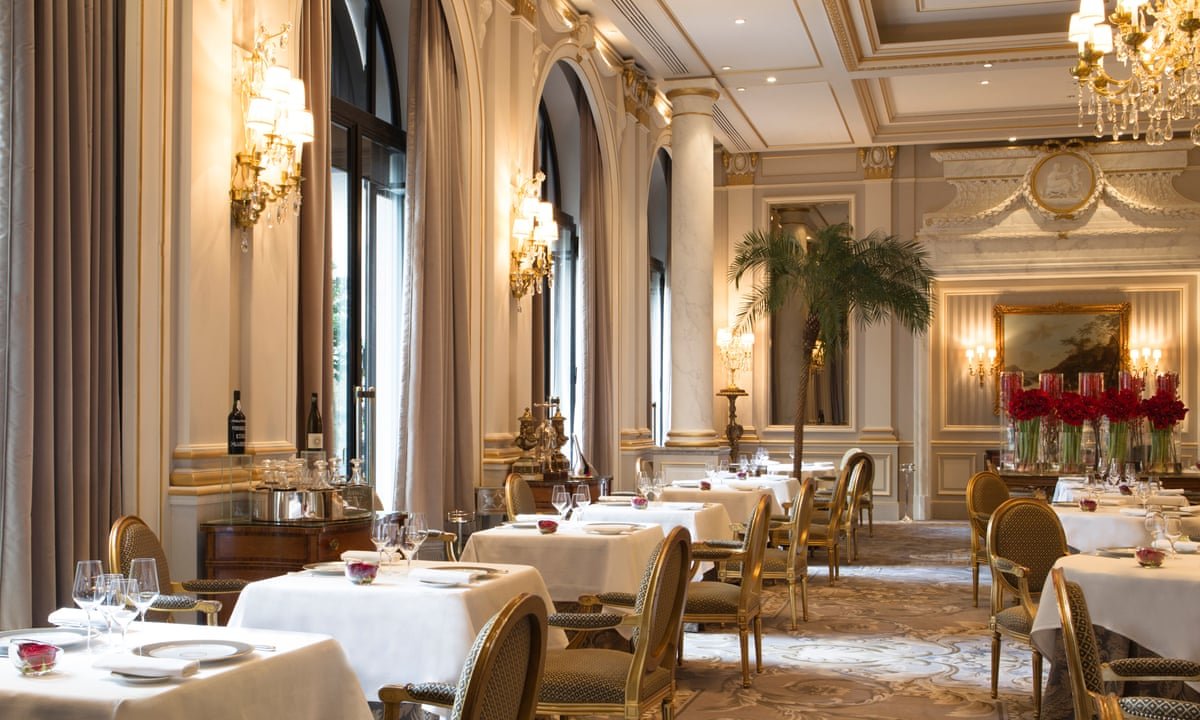 Le Cinq, Bar in Paris