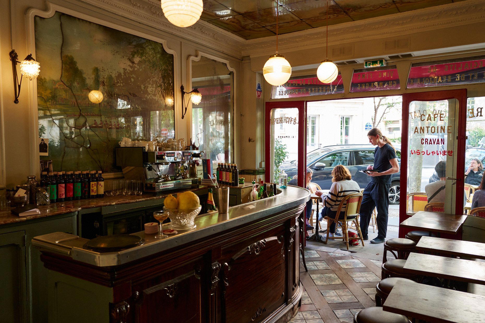 Bar & Tearoom bar in Paris