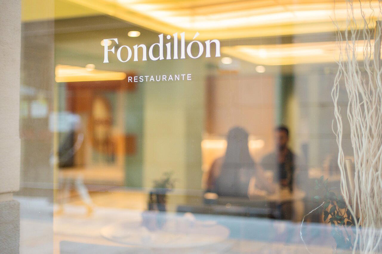 Fondillón Tapas Bar bar in Alicante