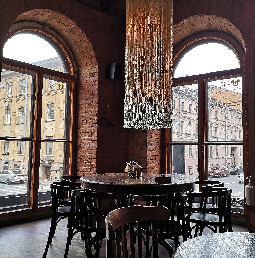 Mickey & Monkeys, Bar in Saint Petersburg City