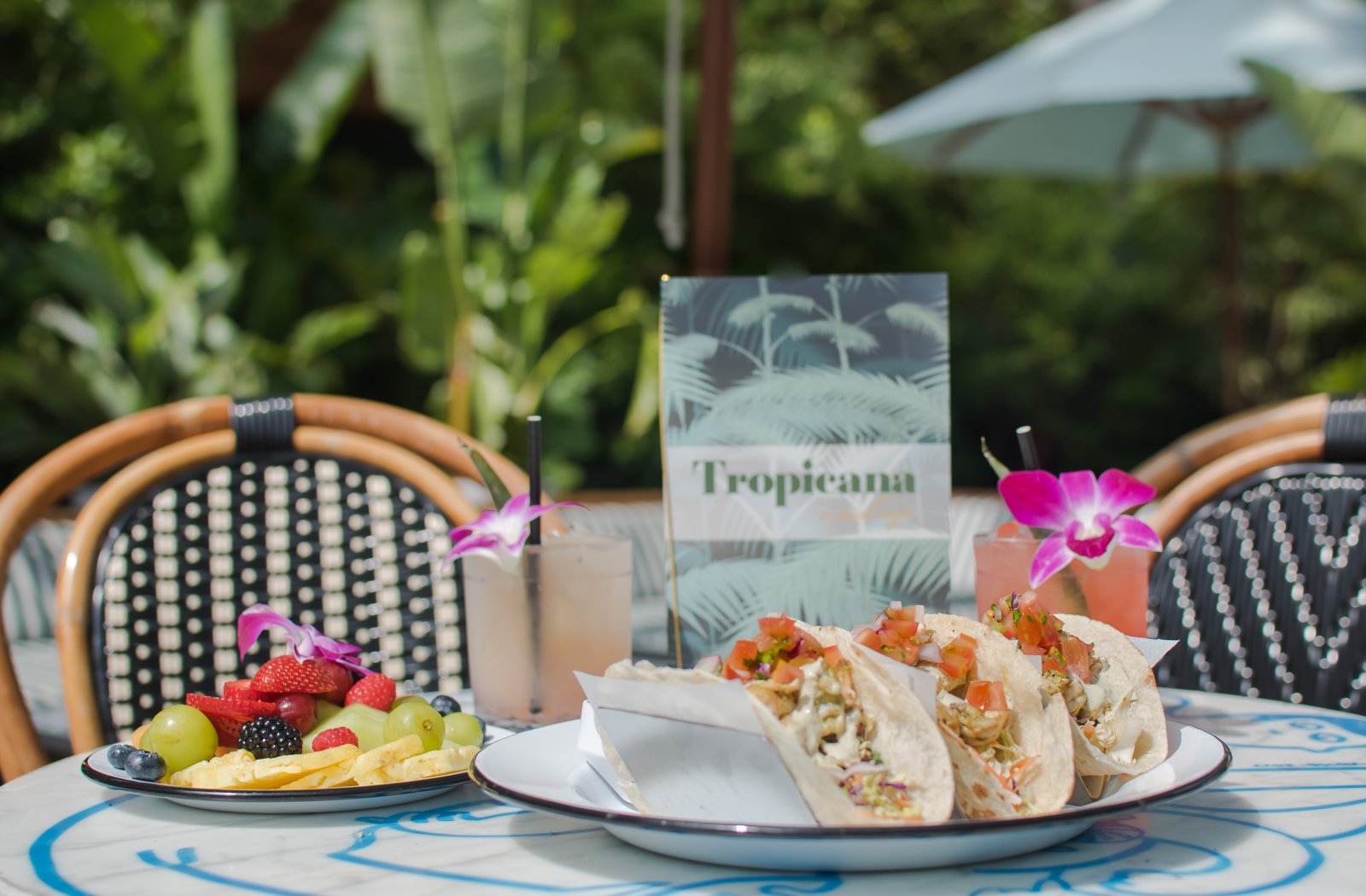 Tropicana, Bar in Los Angeles