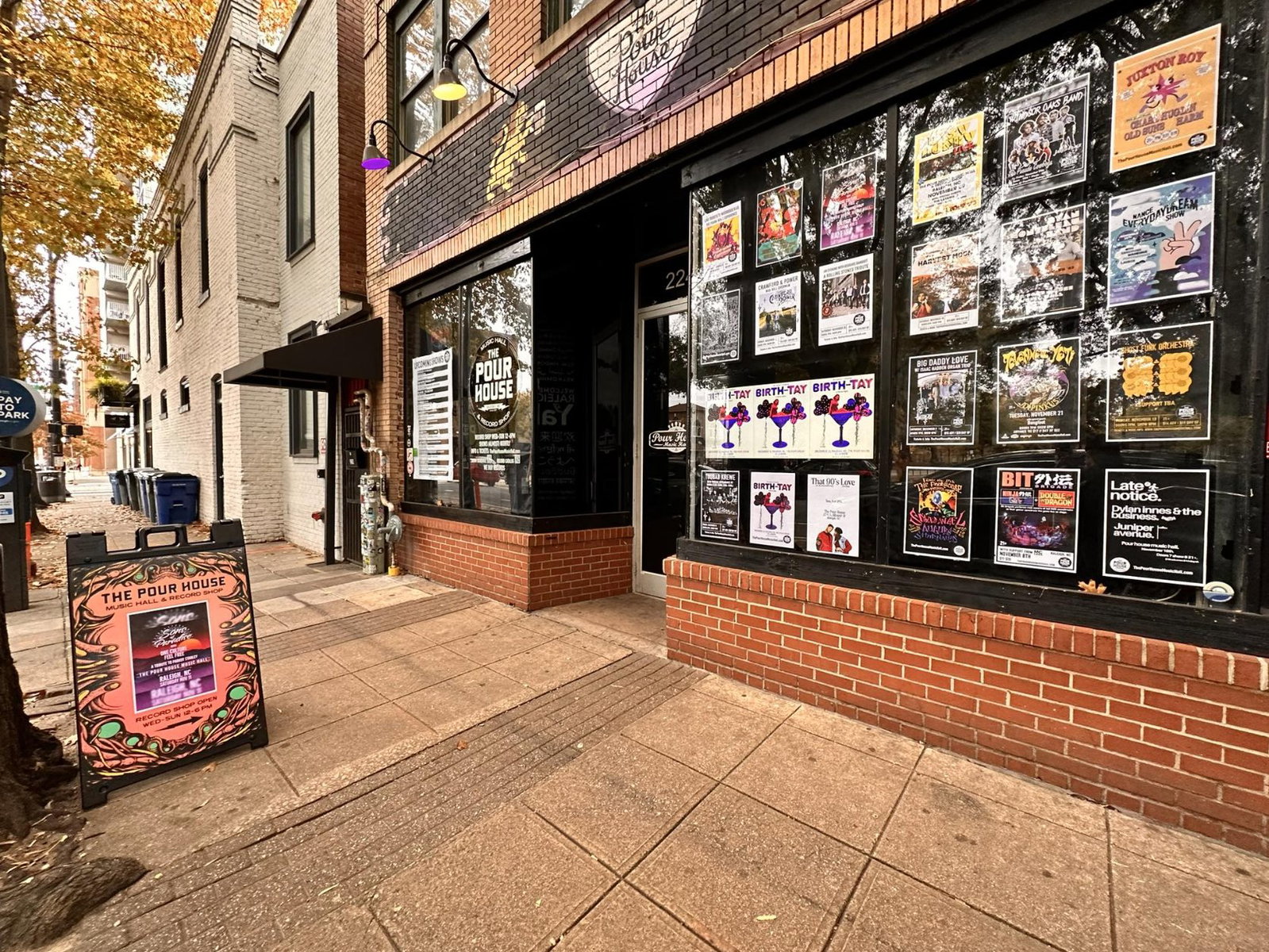 The Pour House Music Hall & Record Shop, Raleigh, United States