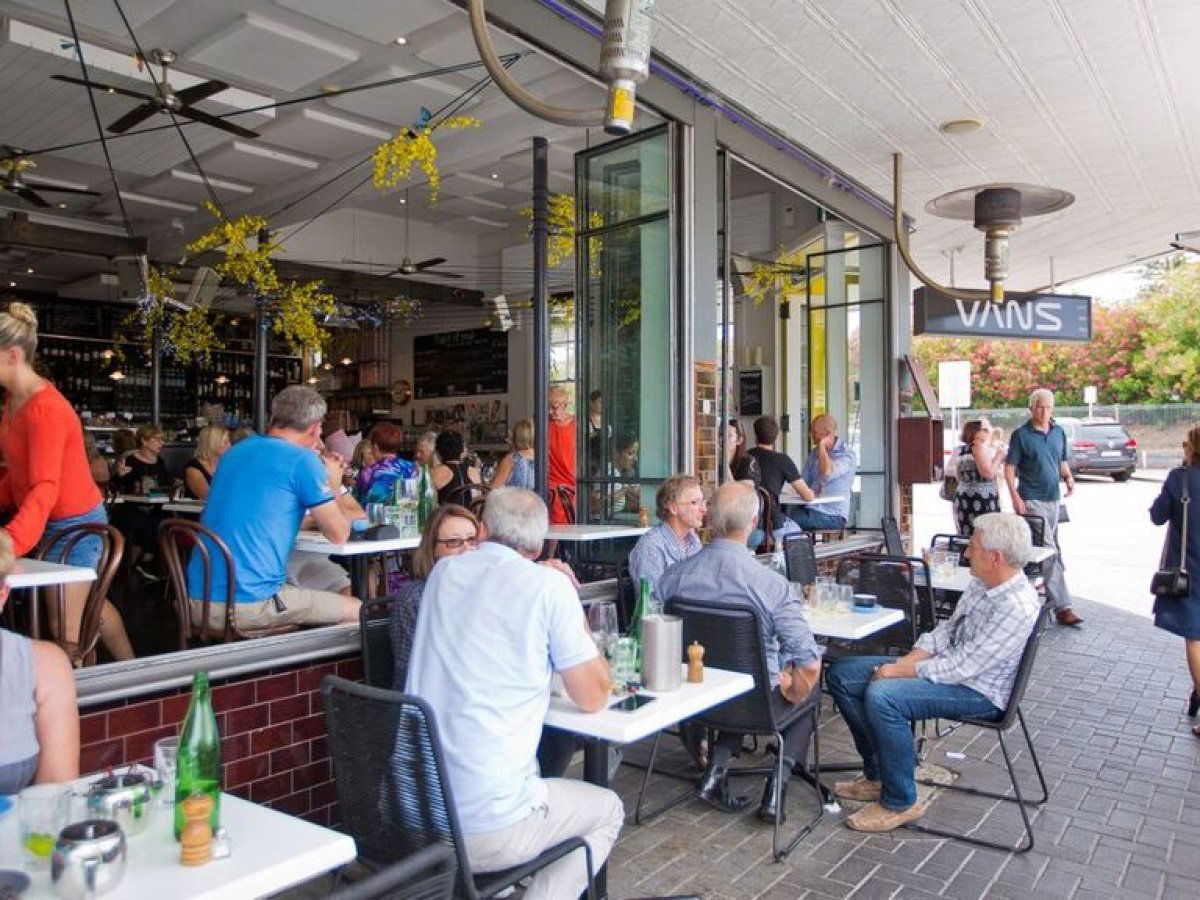 Vans, Bar in Cottesloe