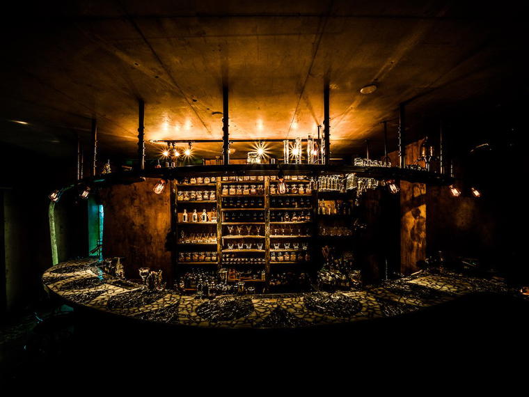 Bar Nayuta, Osaka, Japan