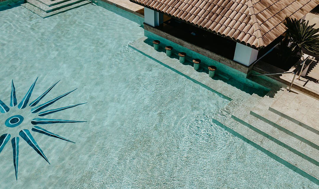 Meltemi Pool Bar, Bar in Neo Chorio