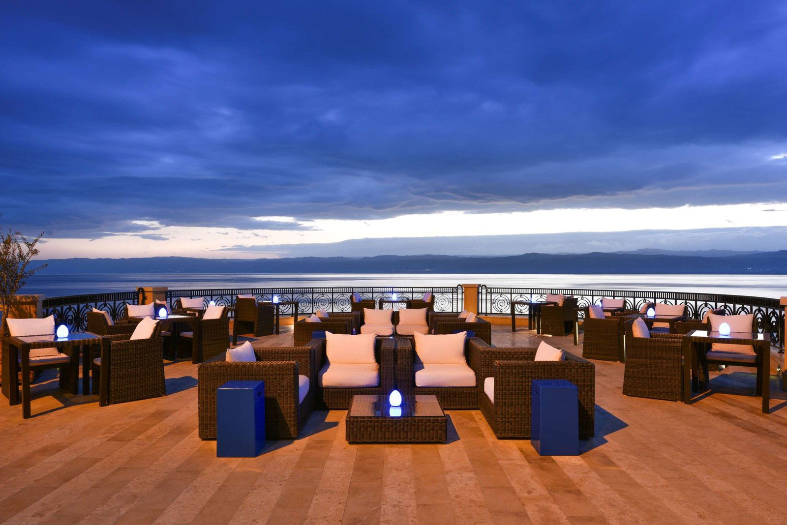 Sumerian Terrace, Bar in Amman