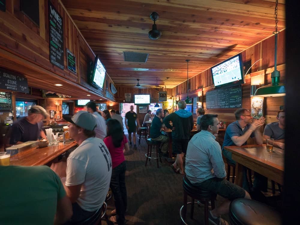 Rocky's Crown Pub, Bar in San Diego