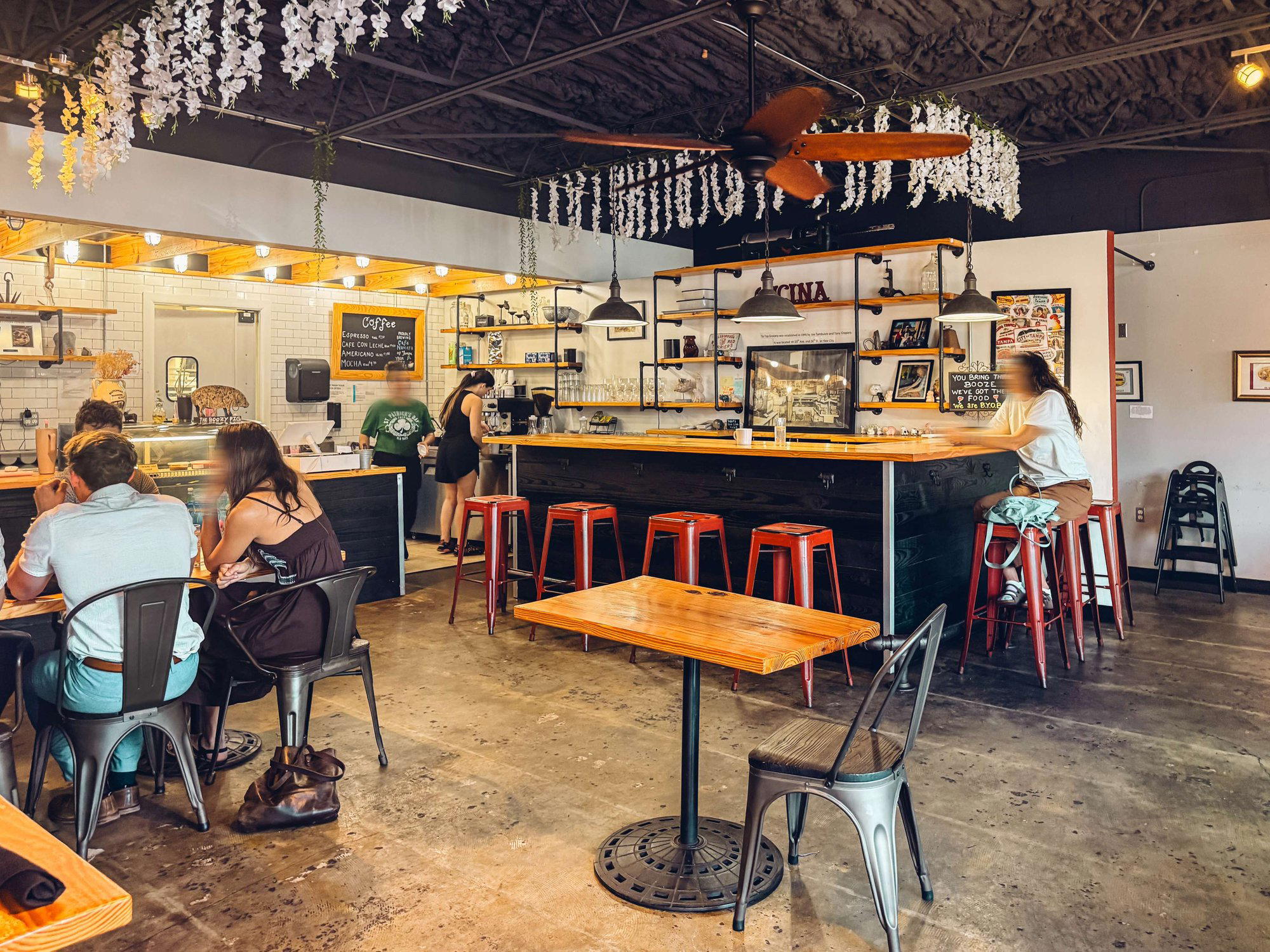 The Boozy Pig bar in Tampa