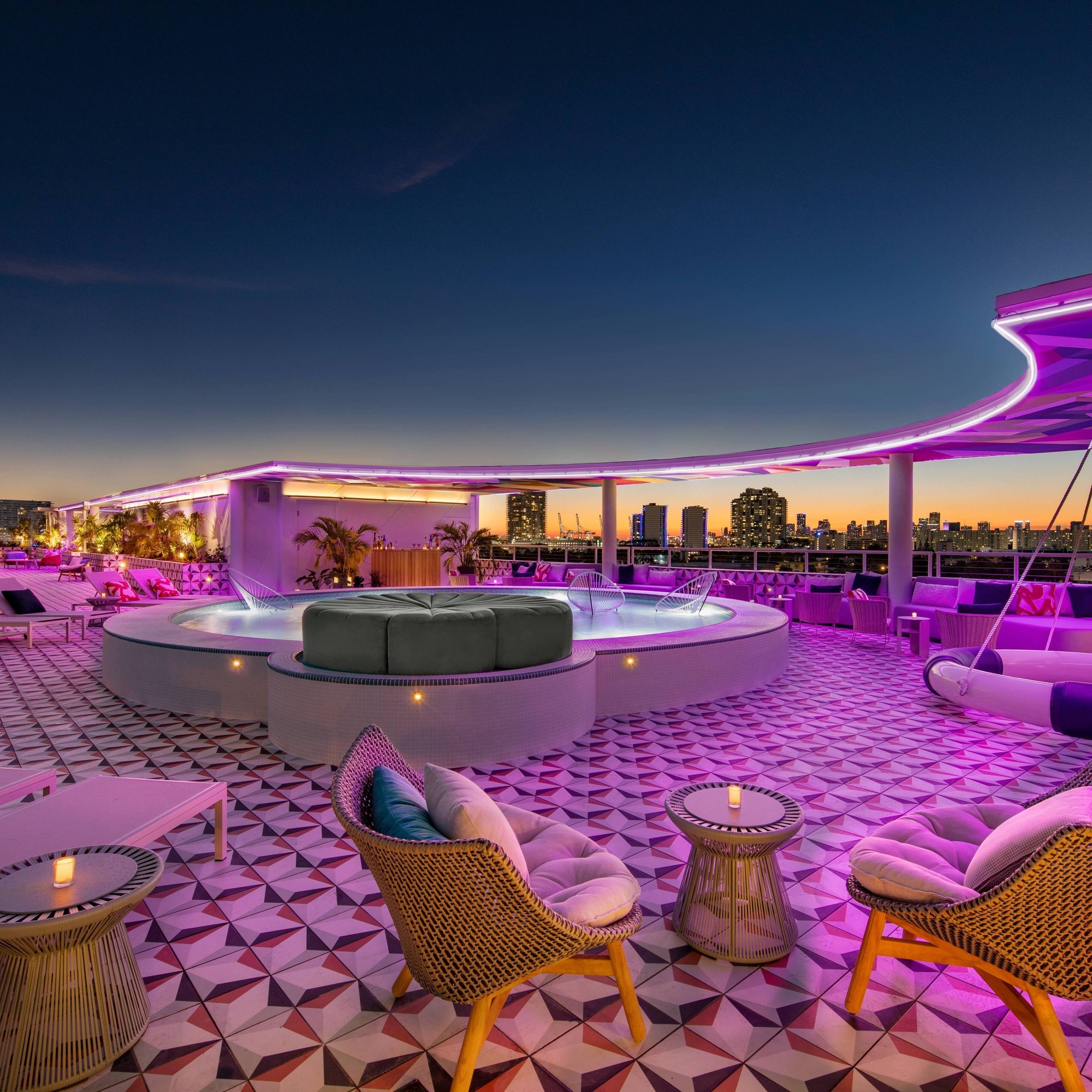 Upside, Bar in Miami