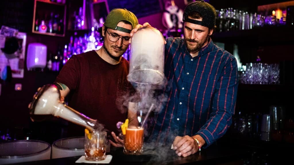LakeNight bar in Sankt Kanzian Am Klopeiner See