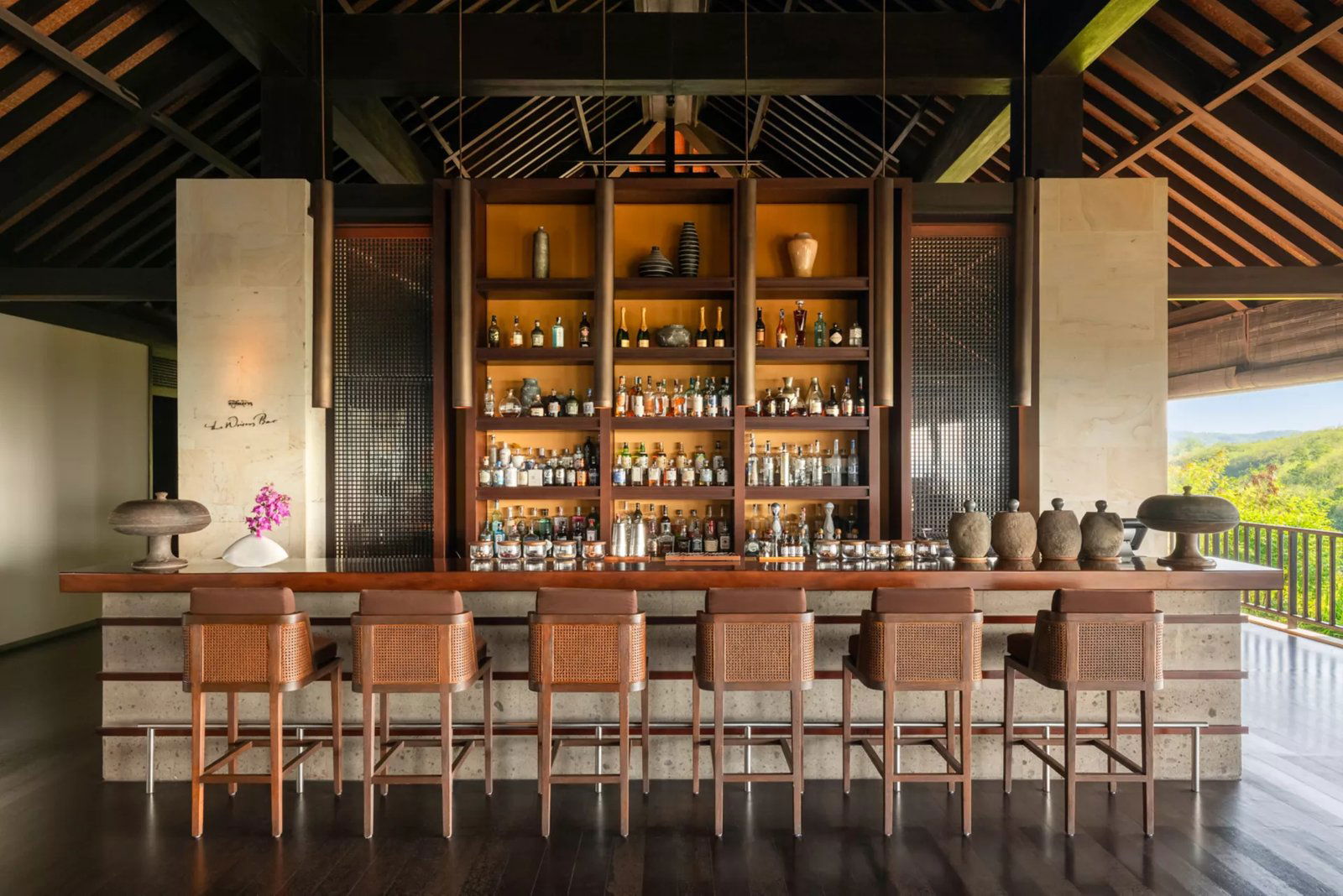 The Writers Bar, Bar in Jimbaran