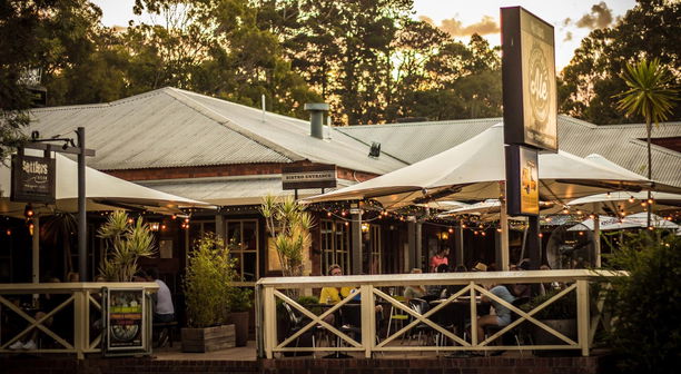 Settlers Tavern