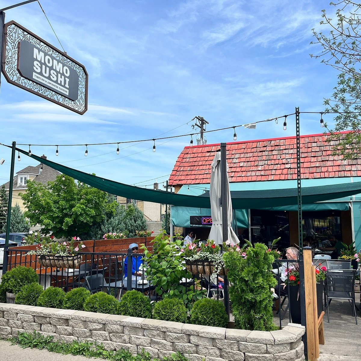 MOMO Sushi bar in Minneapolis, United States