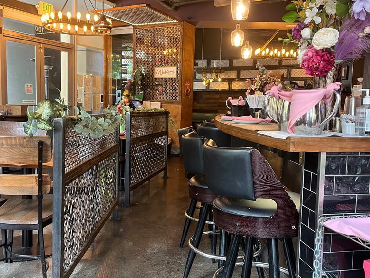 Tem Sib Eatery & Bar, Bellevue, United States